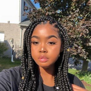 Meet your Posher, Julia